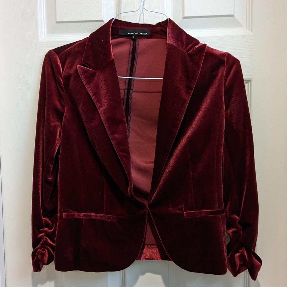 Dark Red Amanda & Chelsea Velvet 3/4 Sleeve Blazer Size 4
